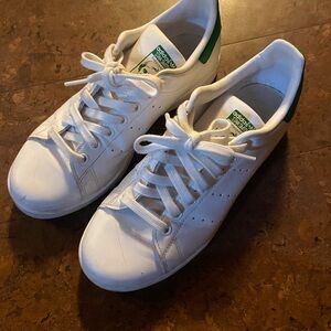 Adidas White Leather Sneaker with Green Heel Accent - Stan Smith
